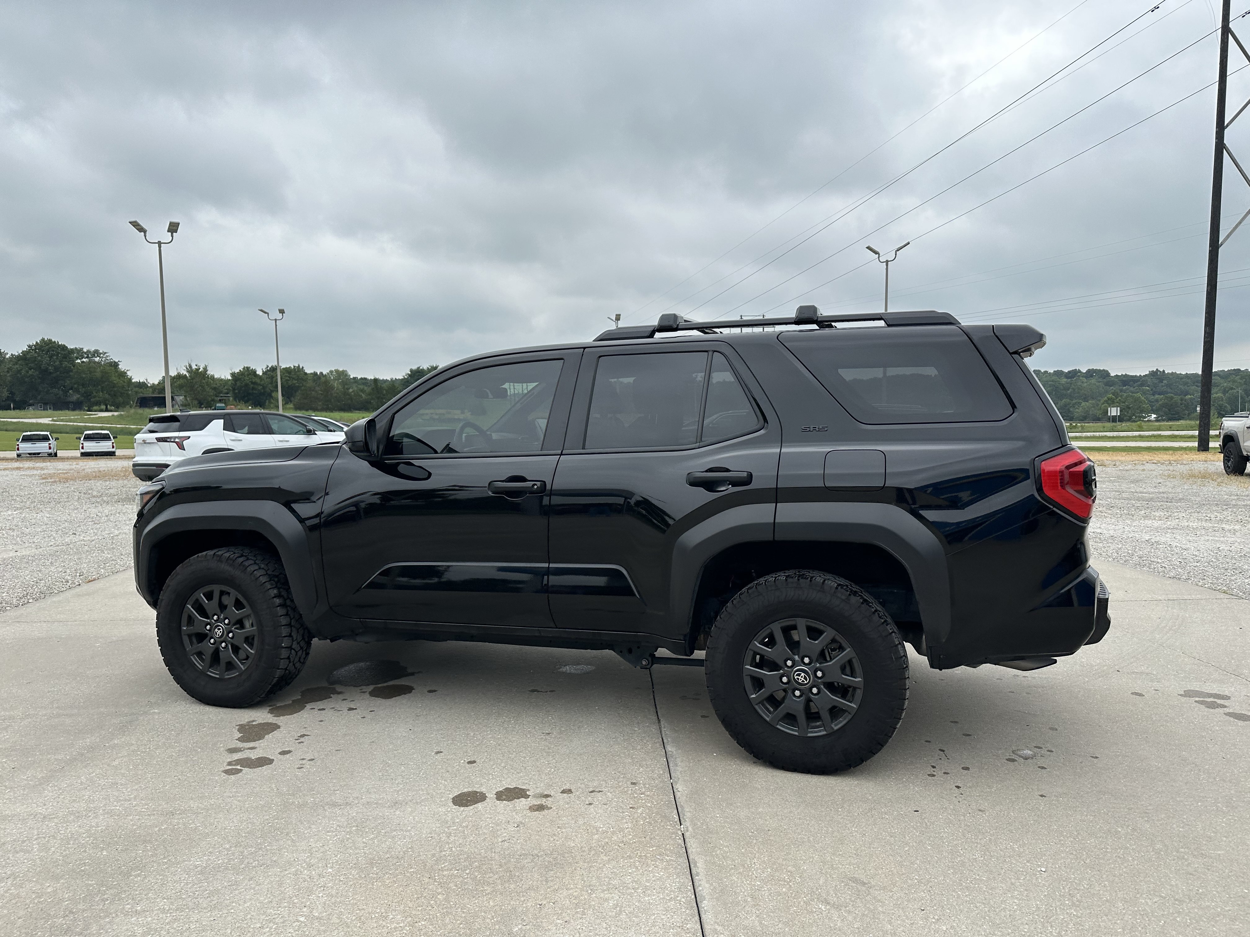 Used 2025 Toyota 4Runner SR5 AWD/4WD image 5
