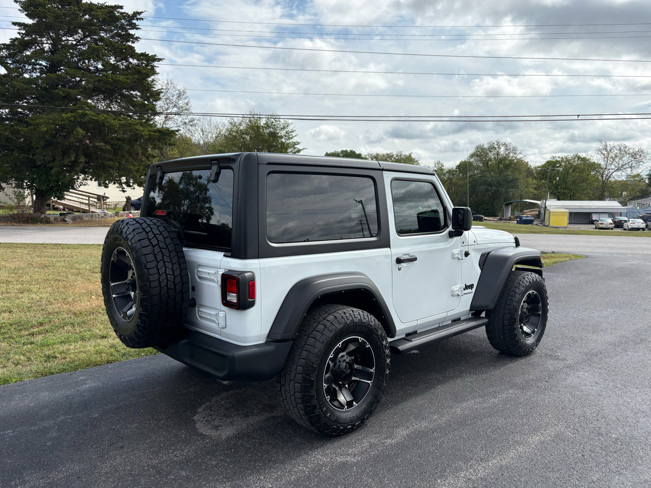 Used 2022 Jeep Wrangler Sport image 26