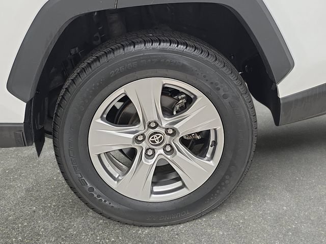 Certified 2024 Toyota RAV4 XLE FWD image 29