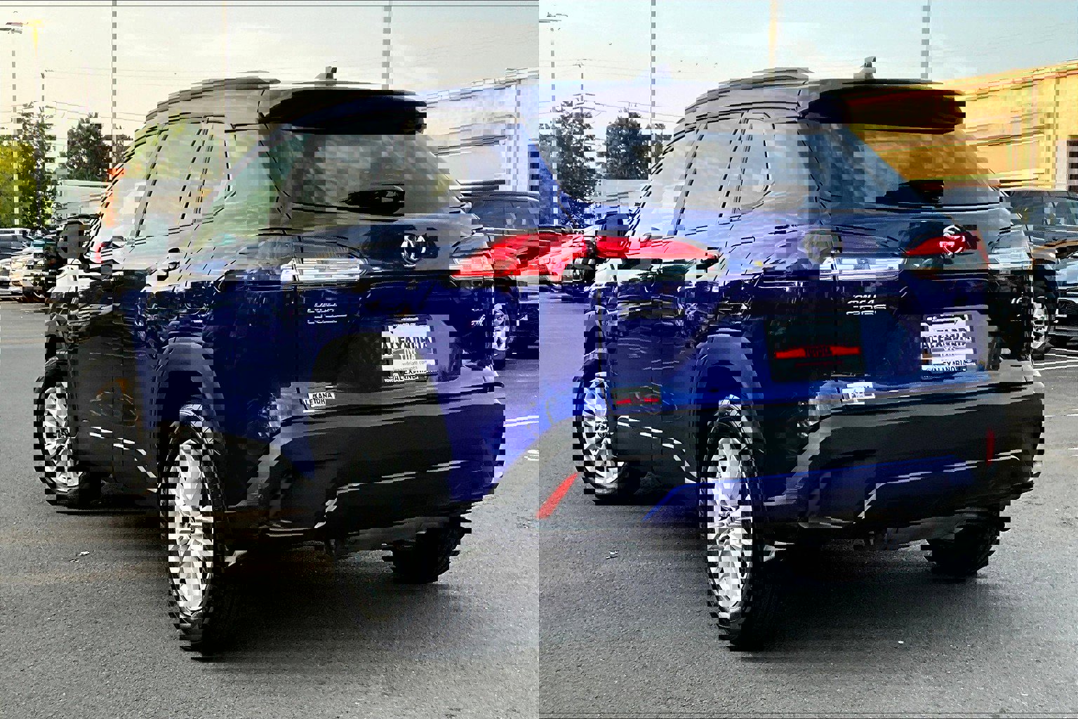 Used 2022 Toyota Corolla Cross LE image 11