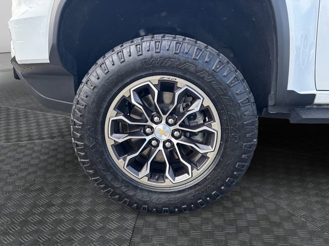 Used 2021 Chevrolet Colorado ZR2 image 14