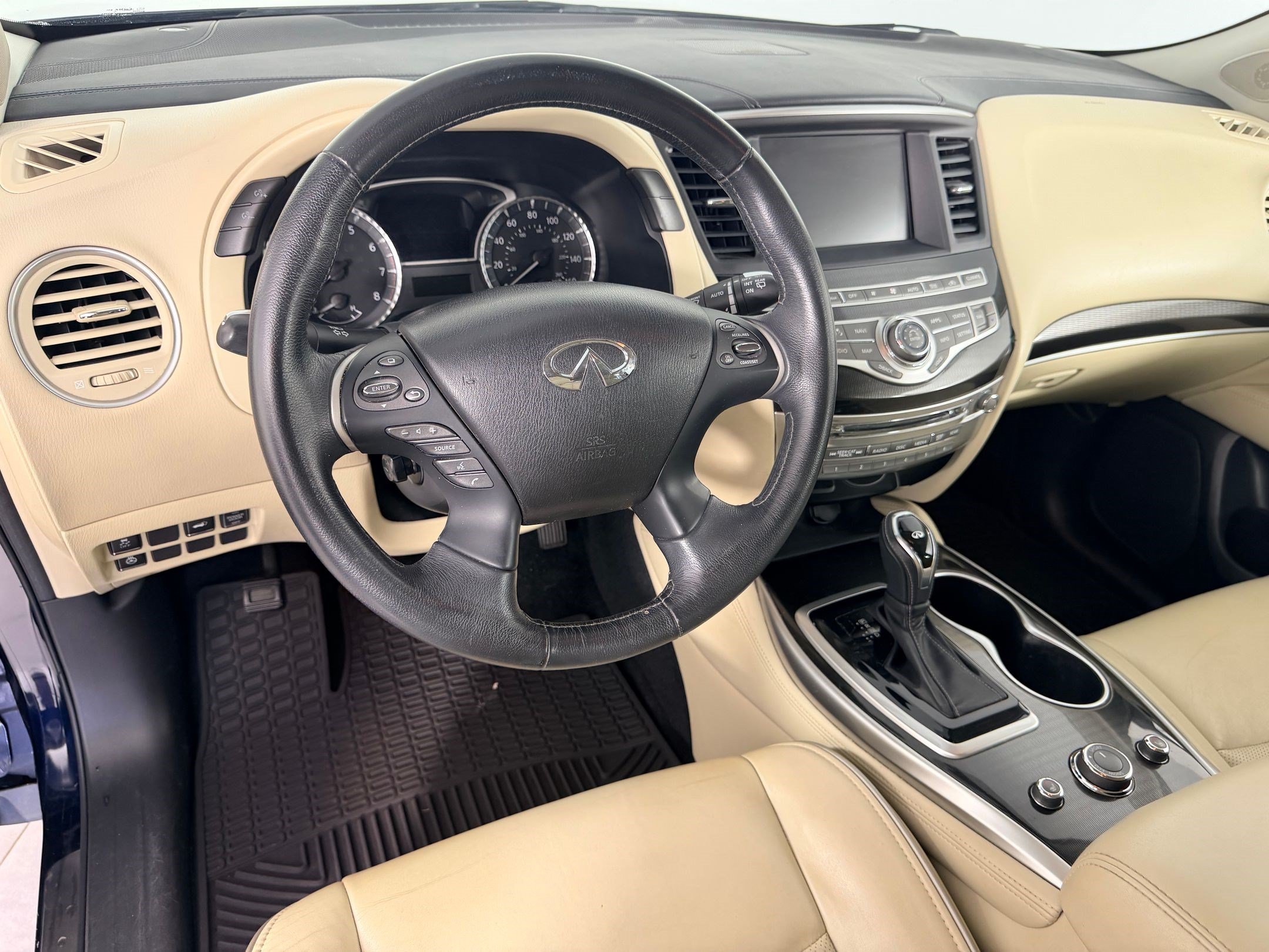 Used 2017 INFINITI QX60 Luxe w/ Premium Plus Package AWD/4WD image 4