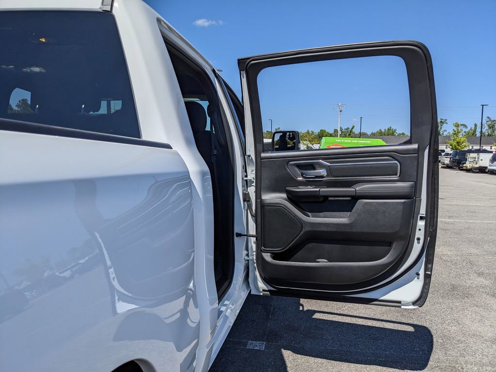 New 2026 RAM 1500 4x4 Crew Cab image 49