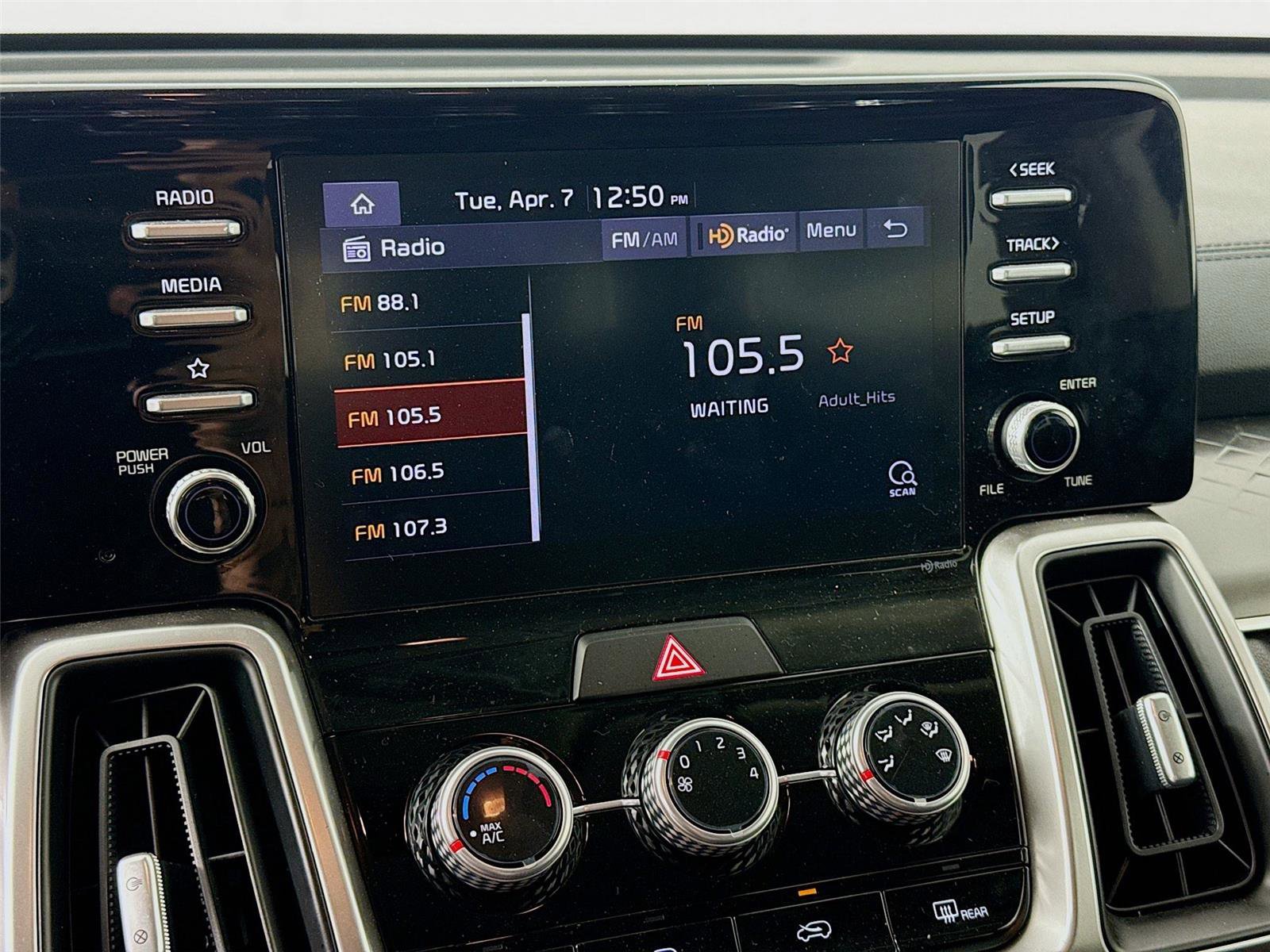 Used 2021 Kia Sorento LX image 9