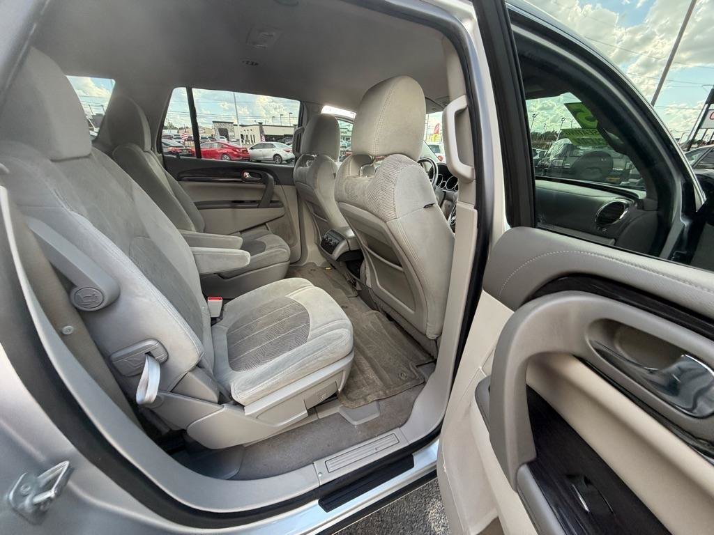 Used 2015 Buick Enclave Convenience FWD image 21