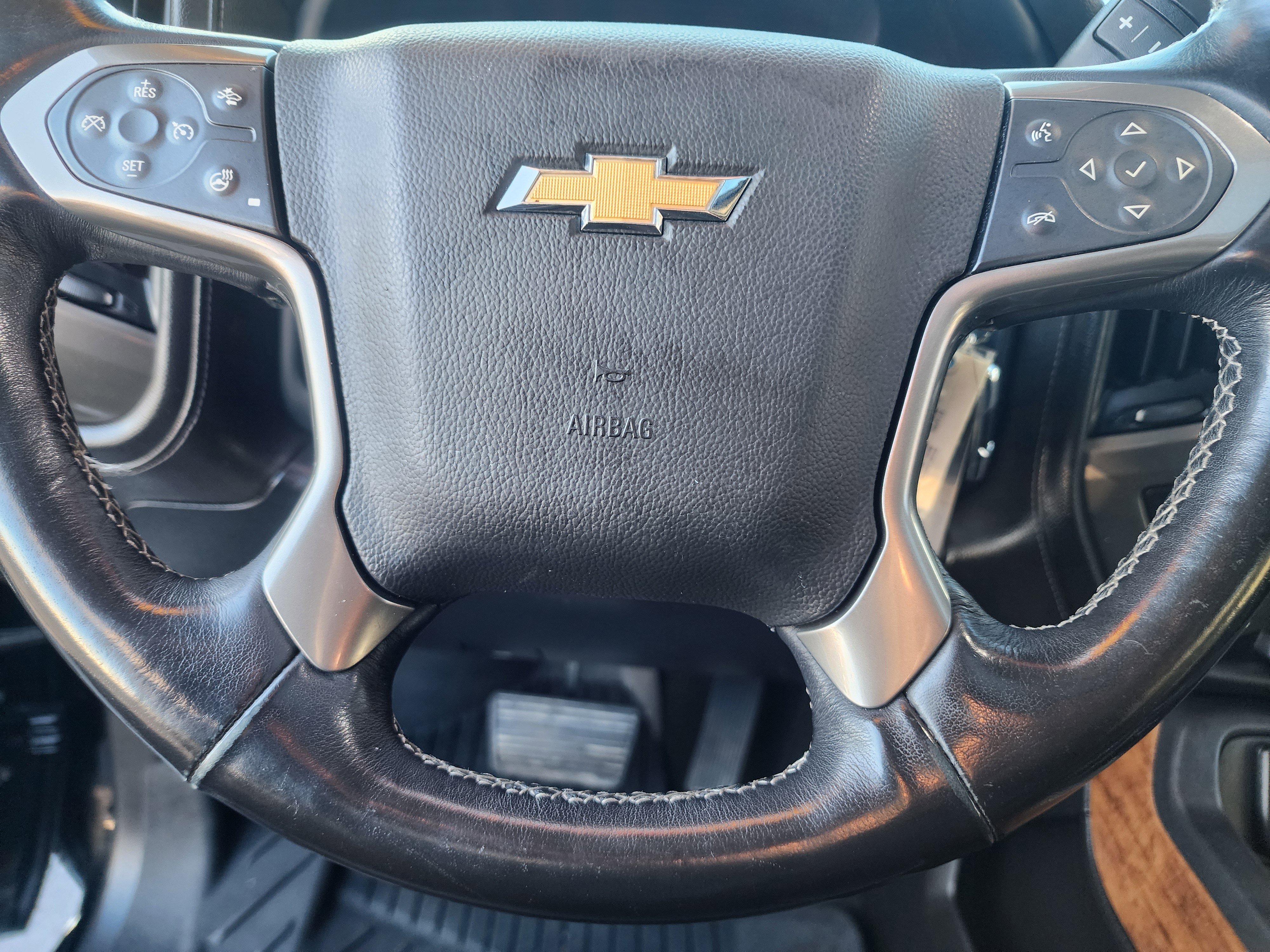 Used 2019 Chevrolet Silverado 2500 High Country w/ Duramax Plus Package image 29