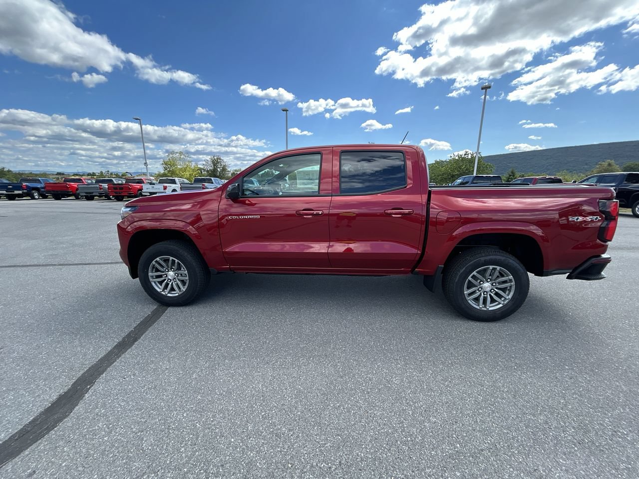 New 2026 Chevrolet Colorado LT w/ LT Convenience Package AWD/4WD image 4