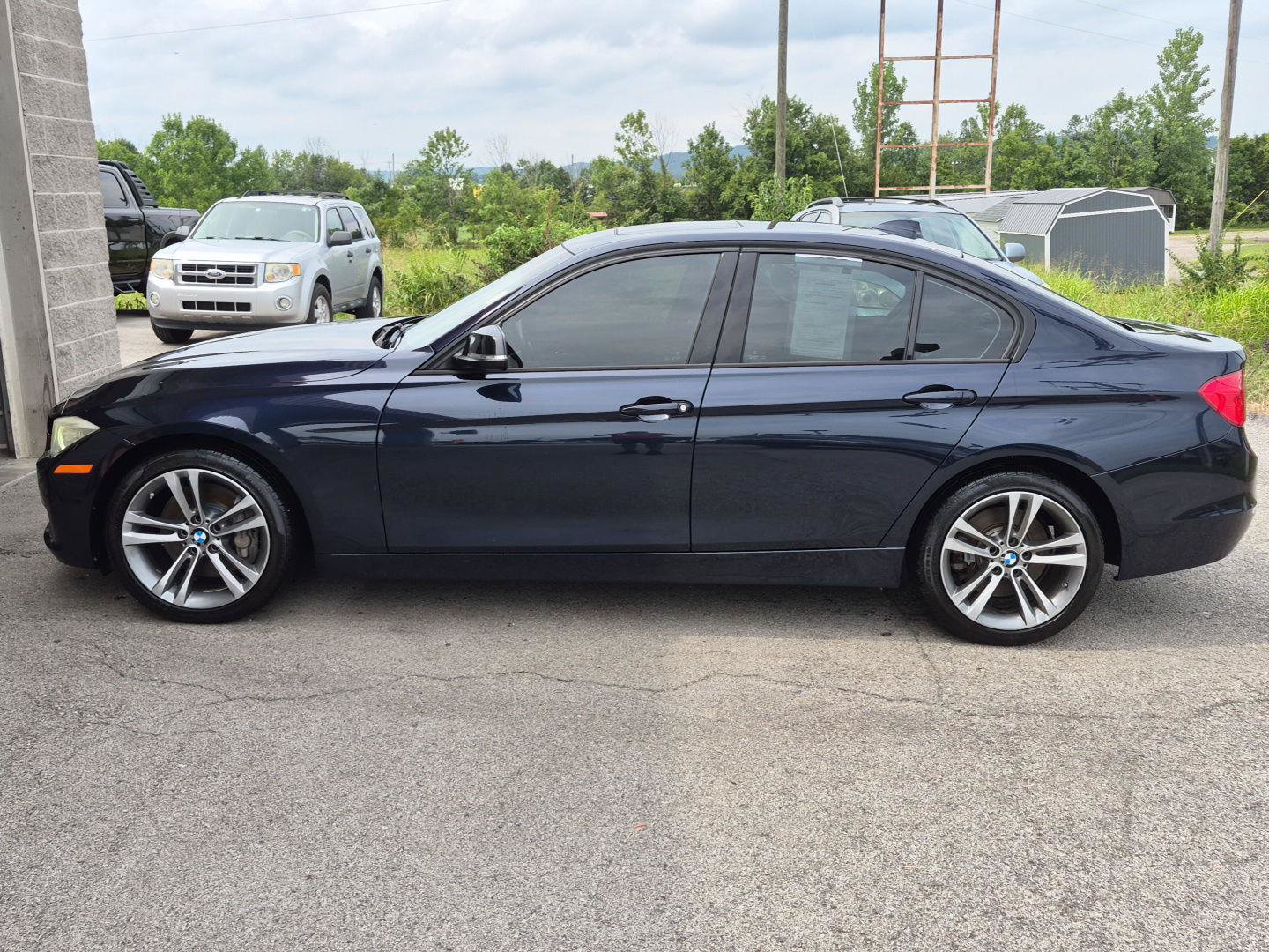 Used 2014 BMW 335i xDrive Sedan AWD/4WD image 6