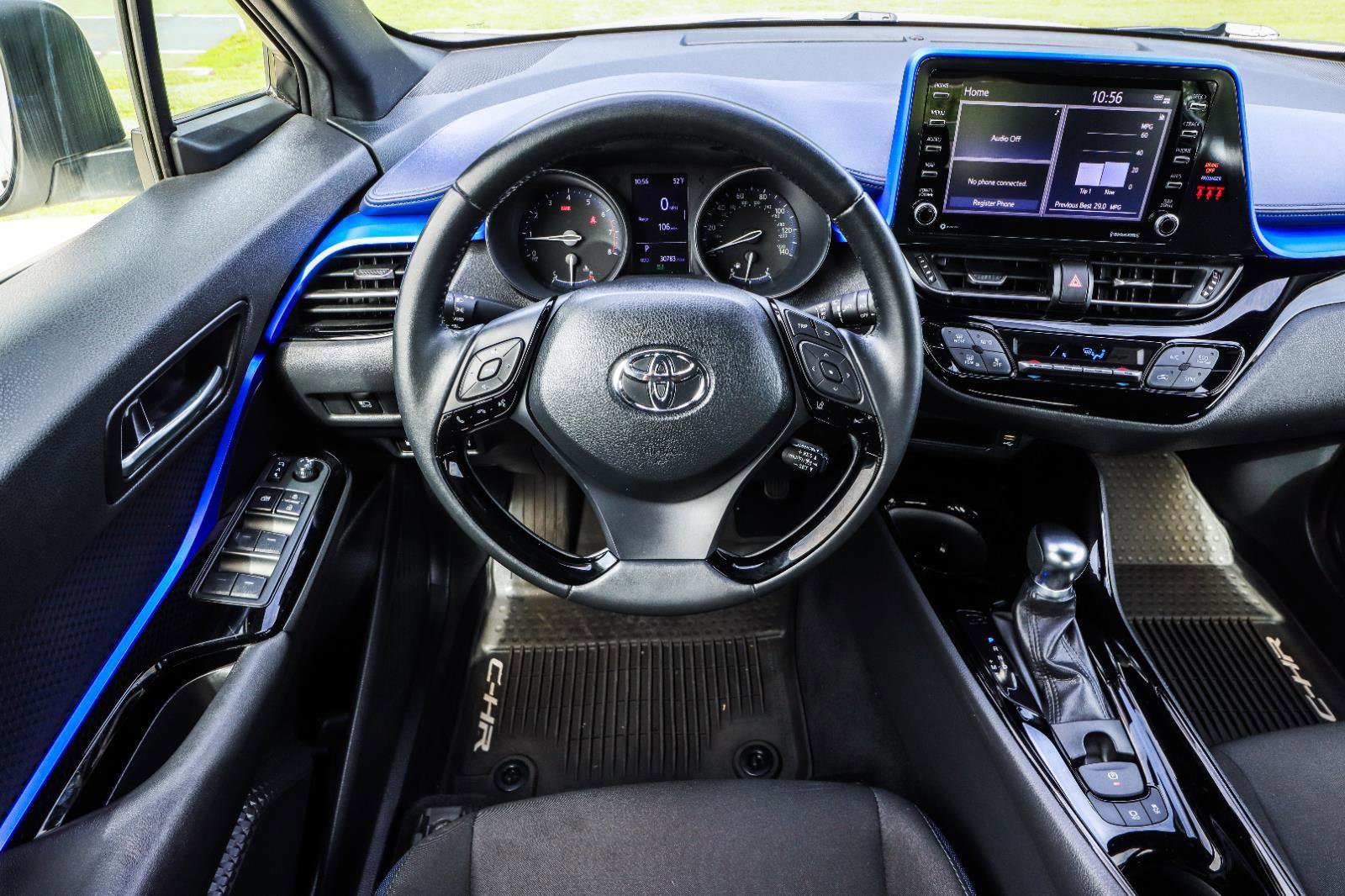Used 2020 Toyota C-HR XLE FWD image 23