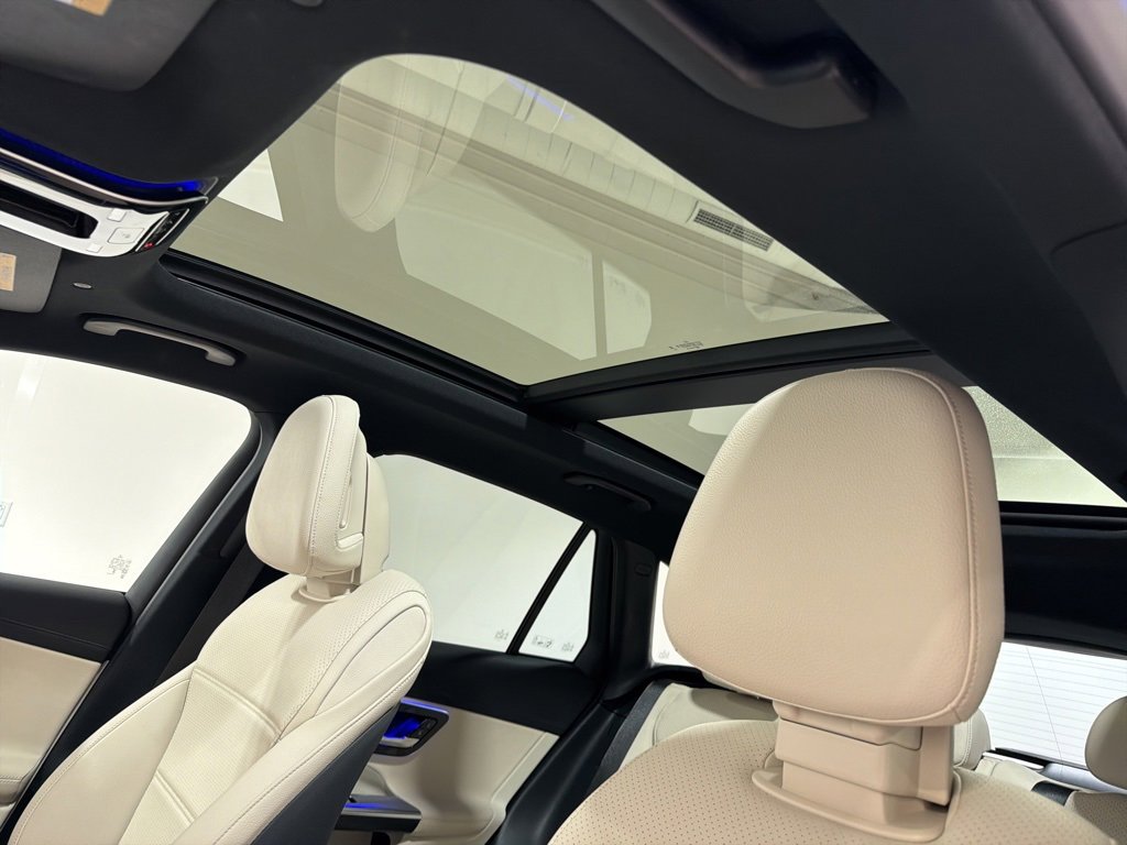 Used 2024 Mercedes-Benz GLC 300 4MATIC image 19