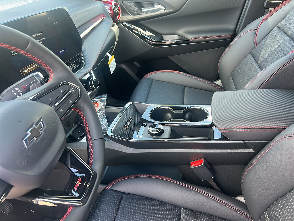 New 2027 Chevrolet Equinox RS FWD image 16