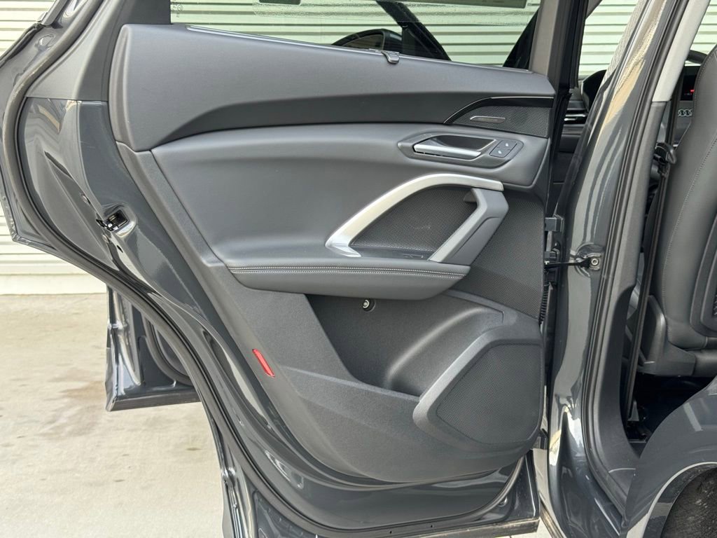 New 2025 Audi Q5 Prestige image 23
