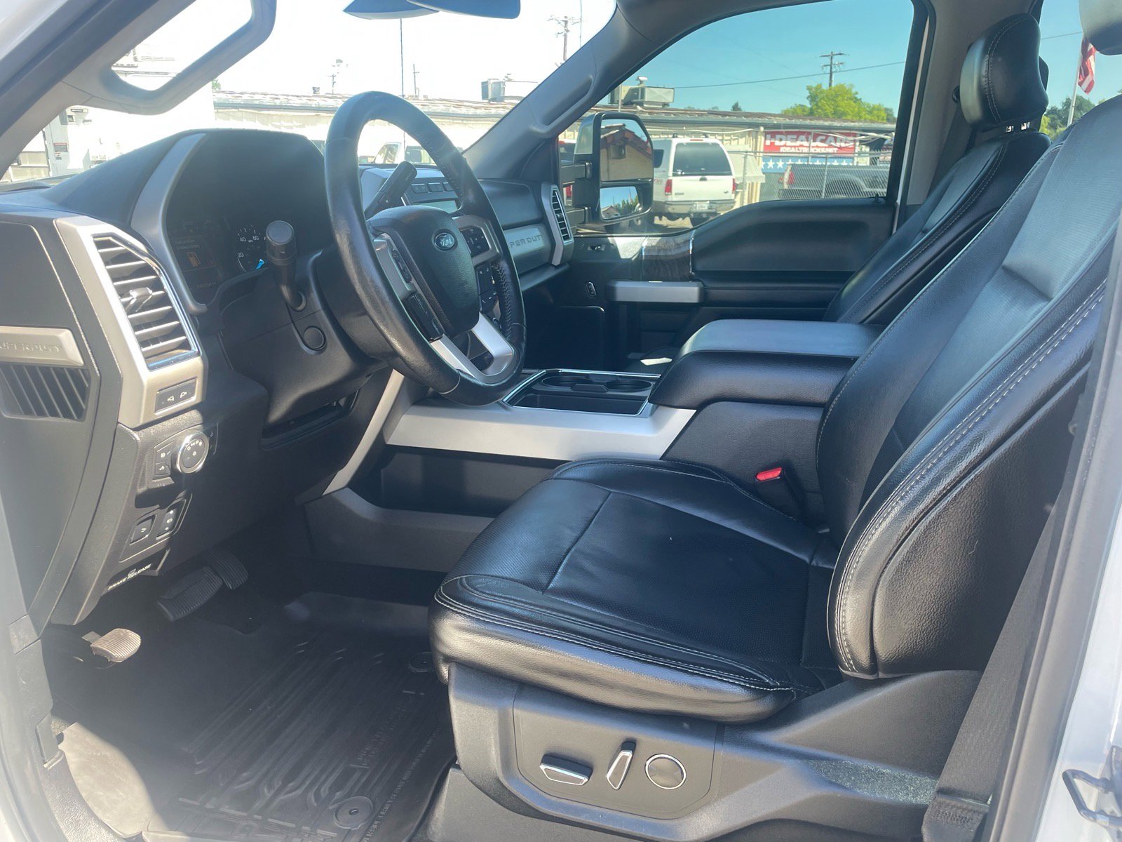 Used 2017 Ford F250 Lariat w/ Lariat Ultimate Package image 12