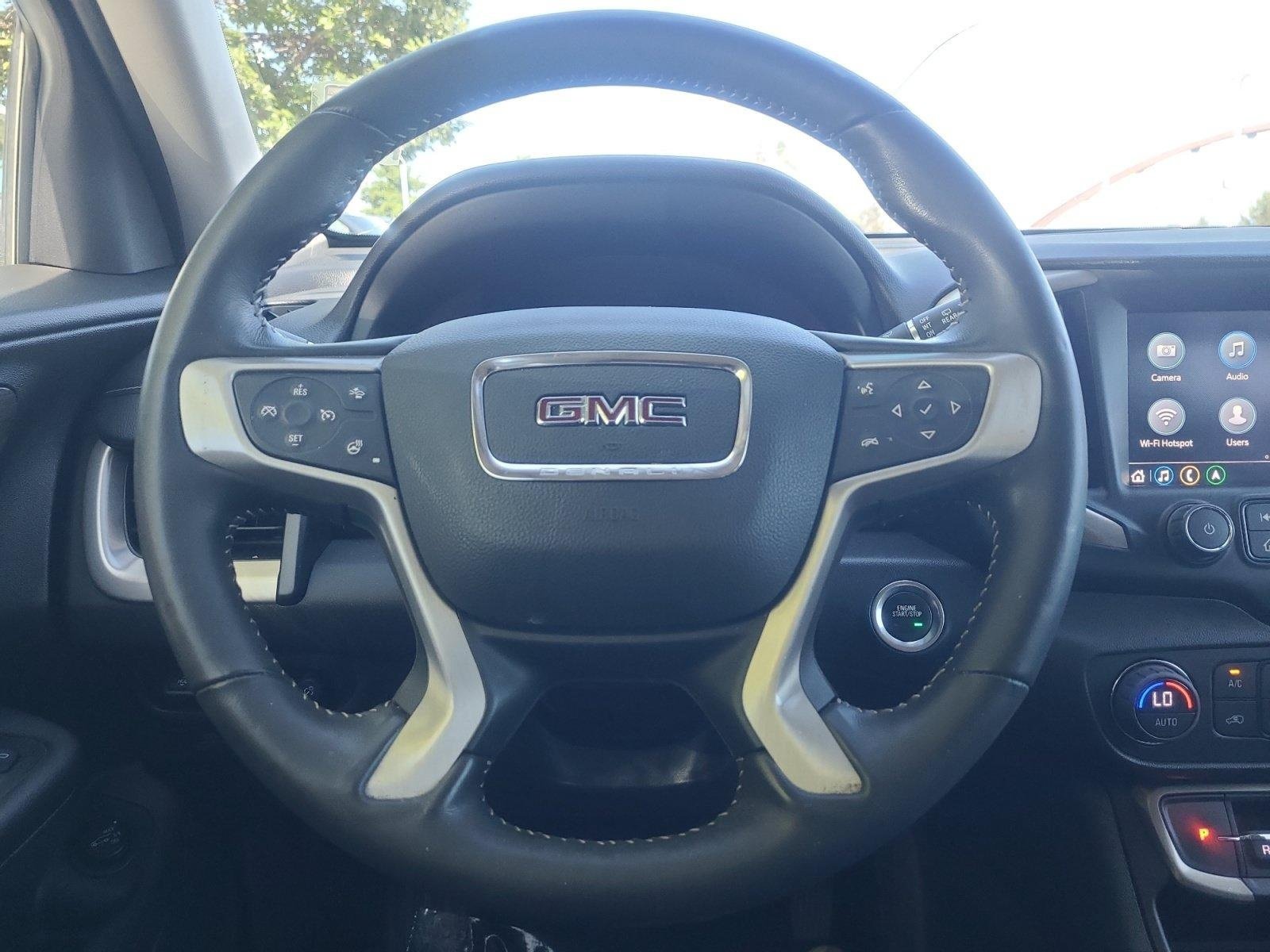 Used 2022 GMC Terrain Denali w/ Denali Premium Package AWD/4WD image 9