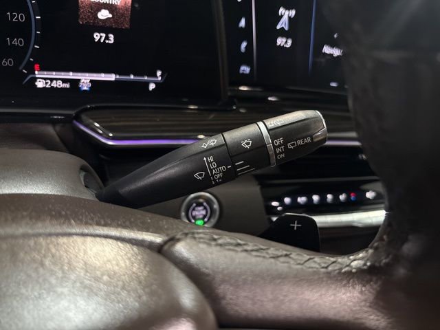 Used 2021 Cadillac Escalade ESV Sport w/ Driver Assist Tech Package image 36