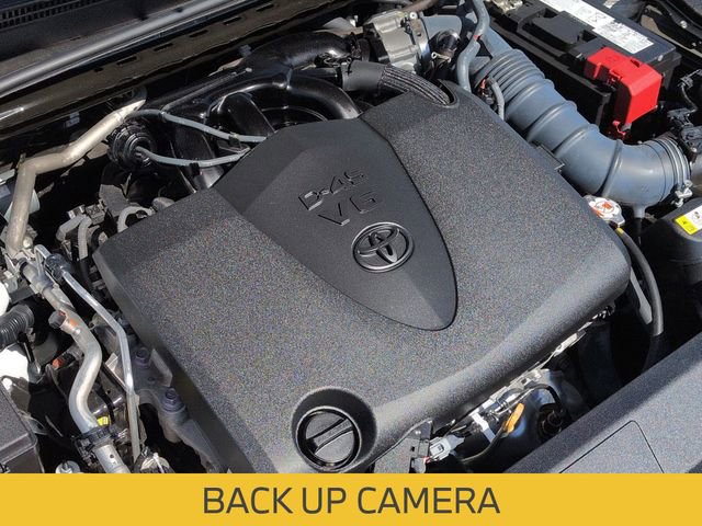 Used 2024 Toyota Camry XLE w/ Navigation Package image 14