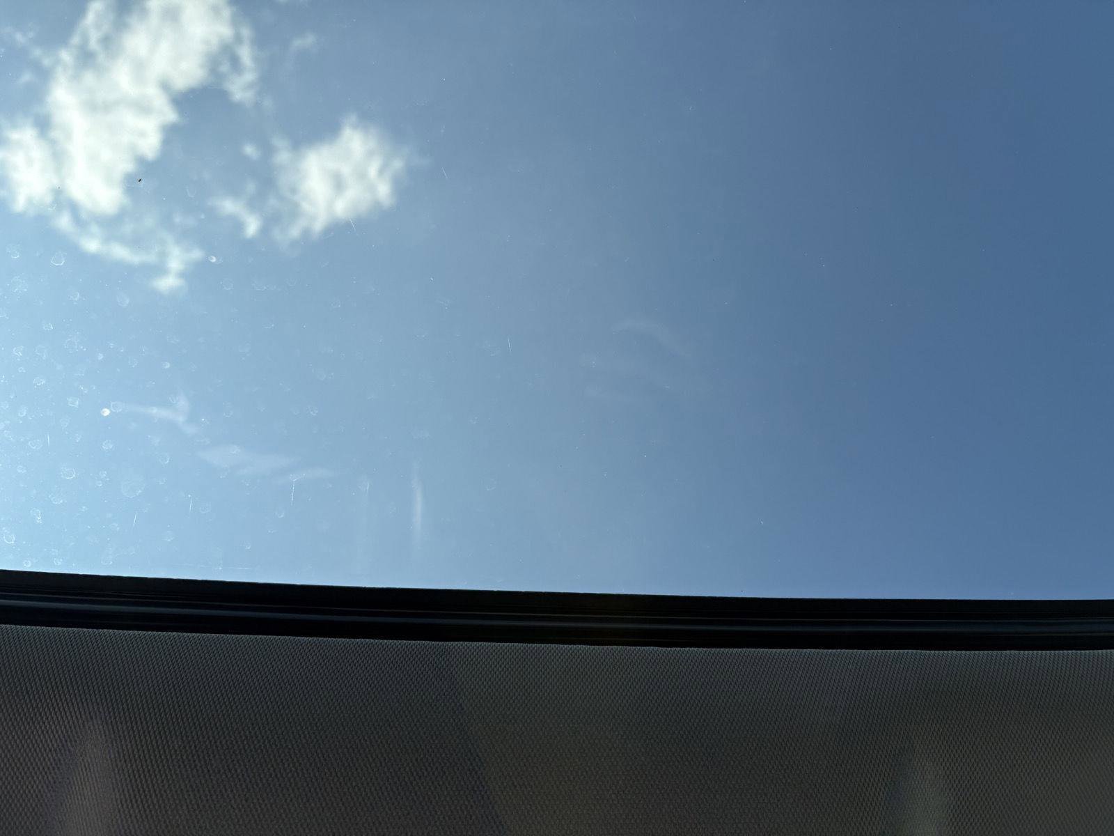 Used 2019 Toyota Highlander XLE image 18