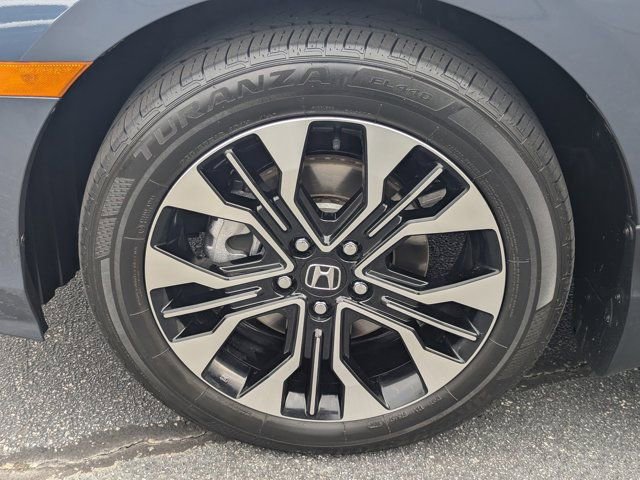 Used 2025 Honda Odyssey Elite image 11