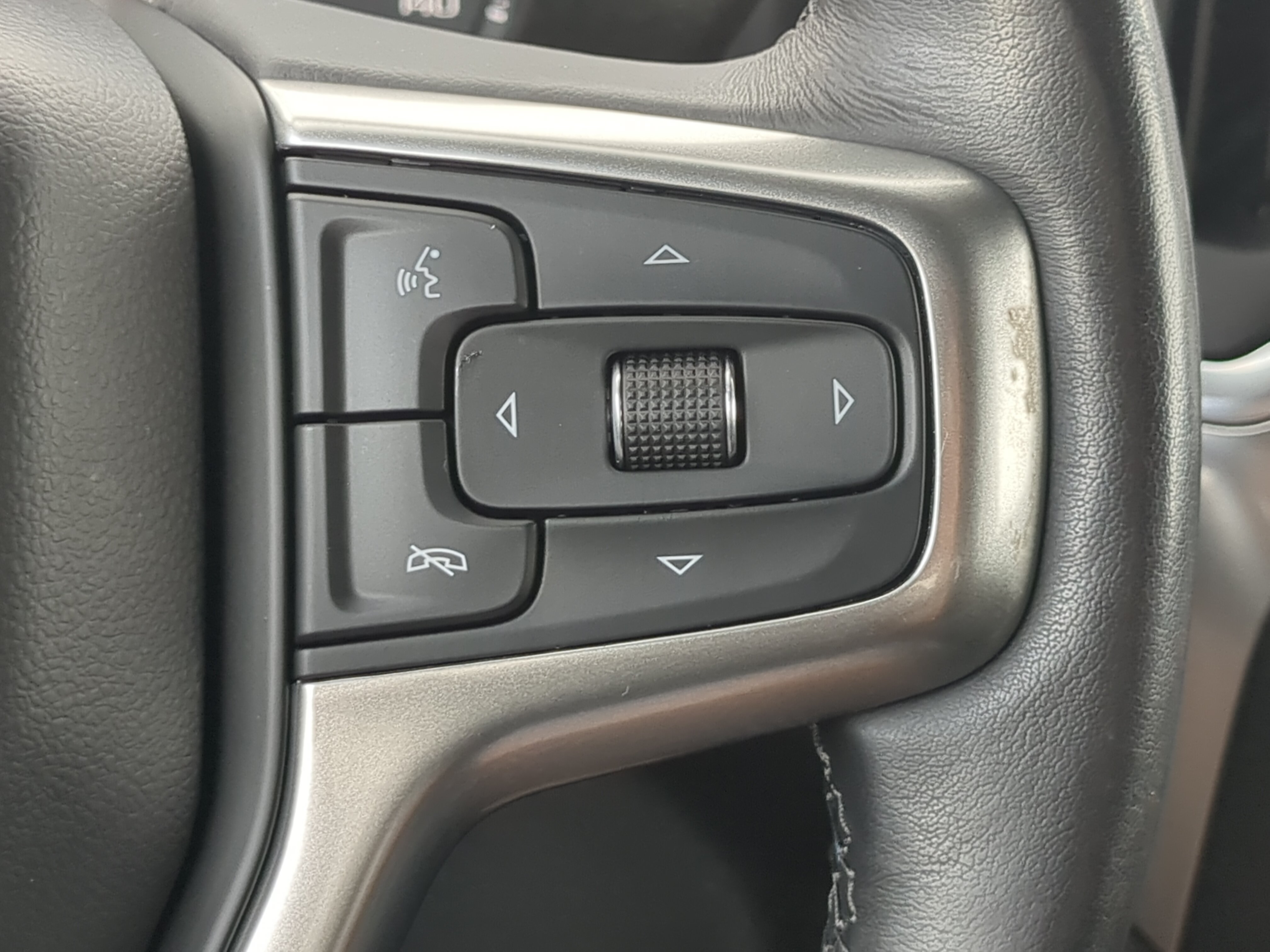 Used 2019 Chevrolet Silverado 1500 LT w/ All-Star Edition RWD image 23