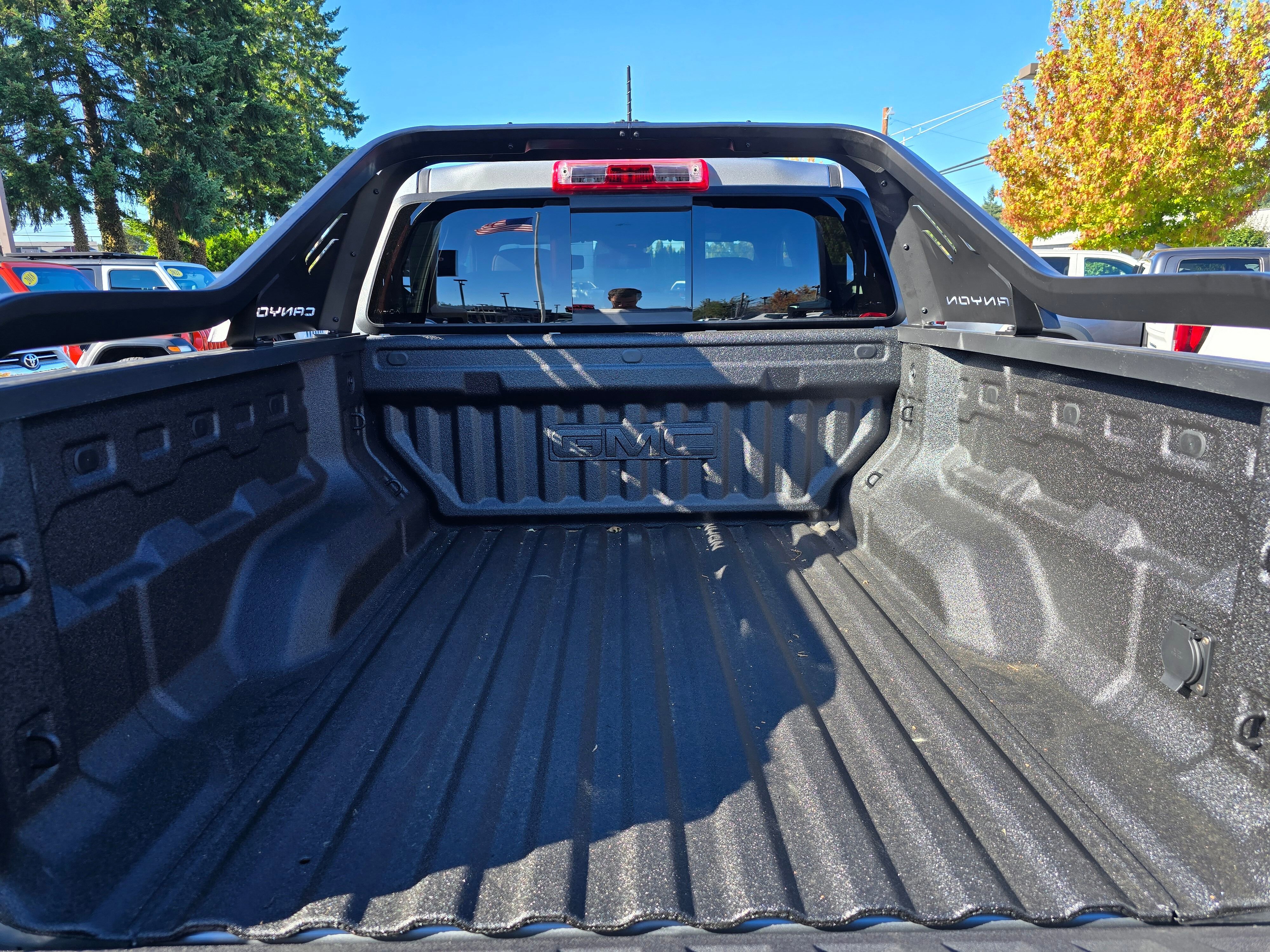 New 2025 GMC Canyon AT4 w/ Nightfall Edition image 14