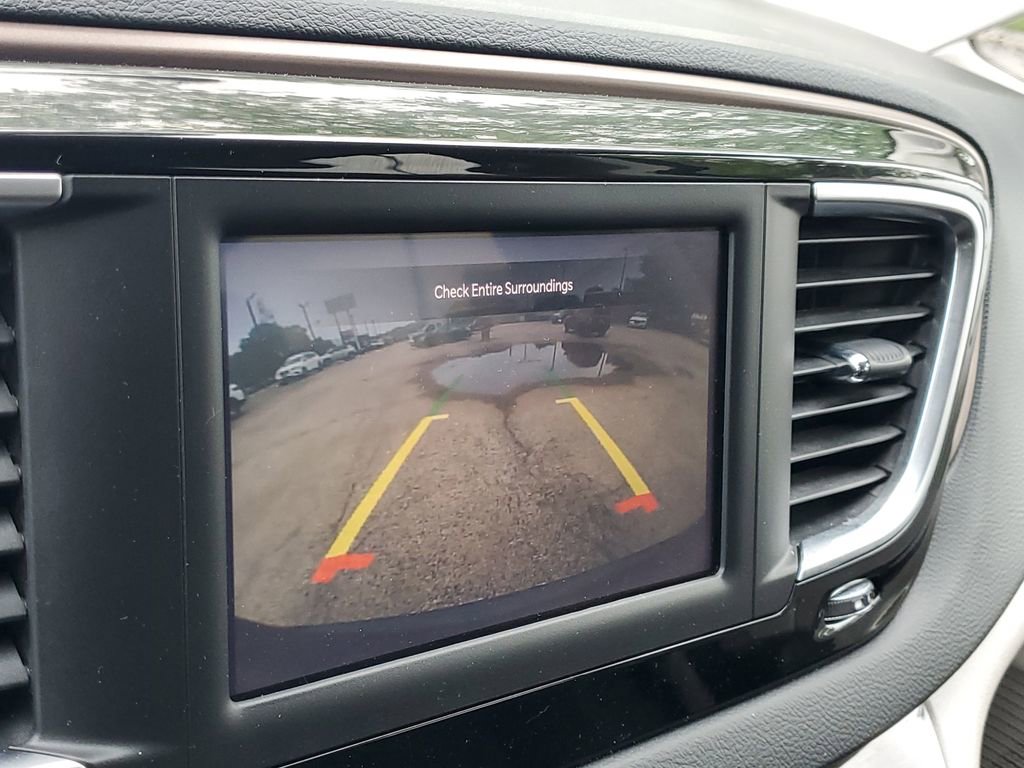 Used 2023 Chrysler Voyager LX FWD image 29