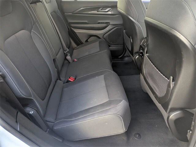 Certified 2023 Jeep Grand Cherokee Laredo image 34