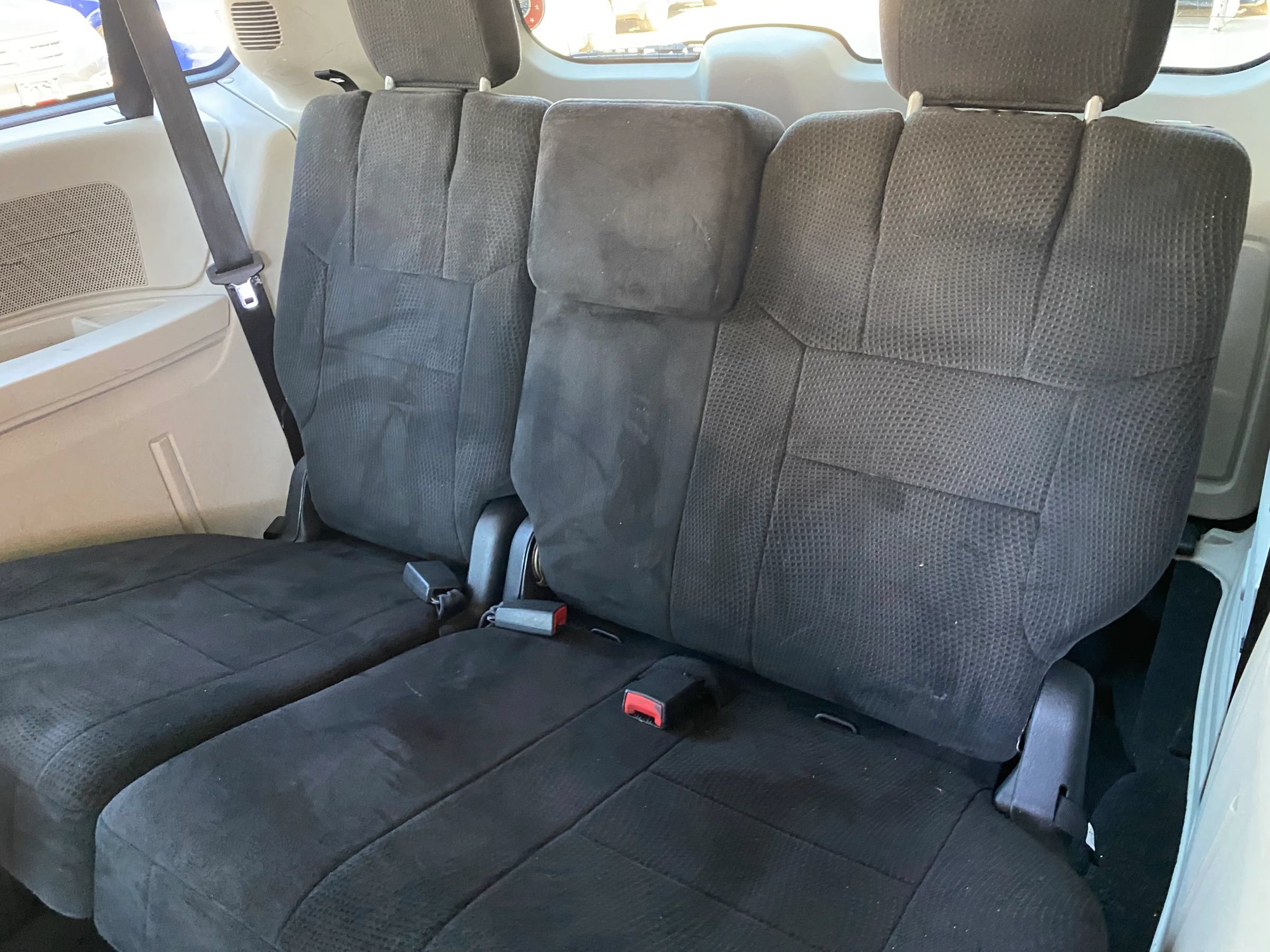 Used 2012 Dodge Grand Caravan SXT FWD image 10