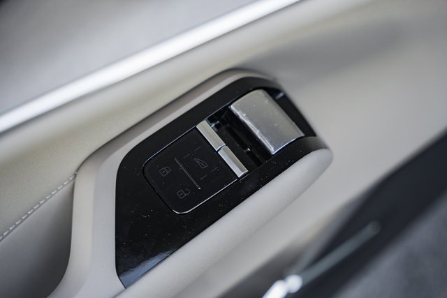 New 2025 Volvo EX90 Ultra w/ Protection Package Premier image 33