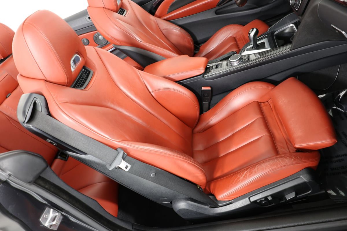 Used 2015 BMW M4 Convertible RWD image 45