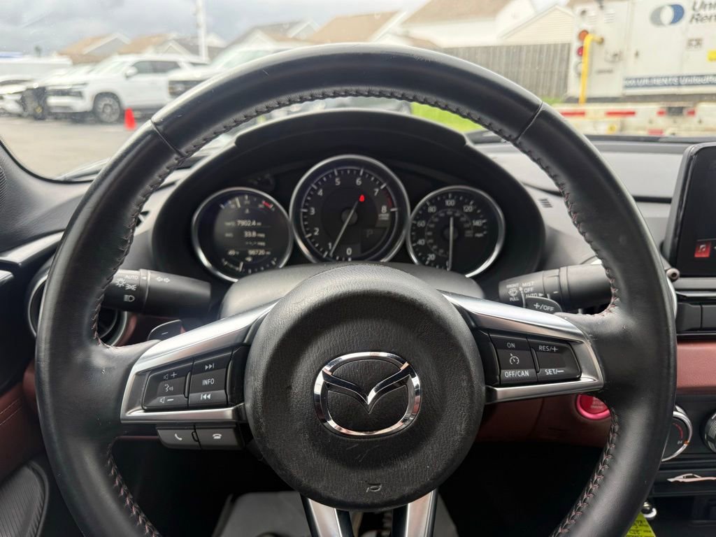Used 2019 MAZDA MX-5 Miata RF Grand Touring RWD image 33