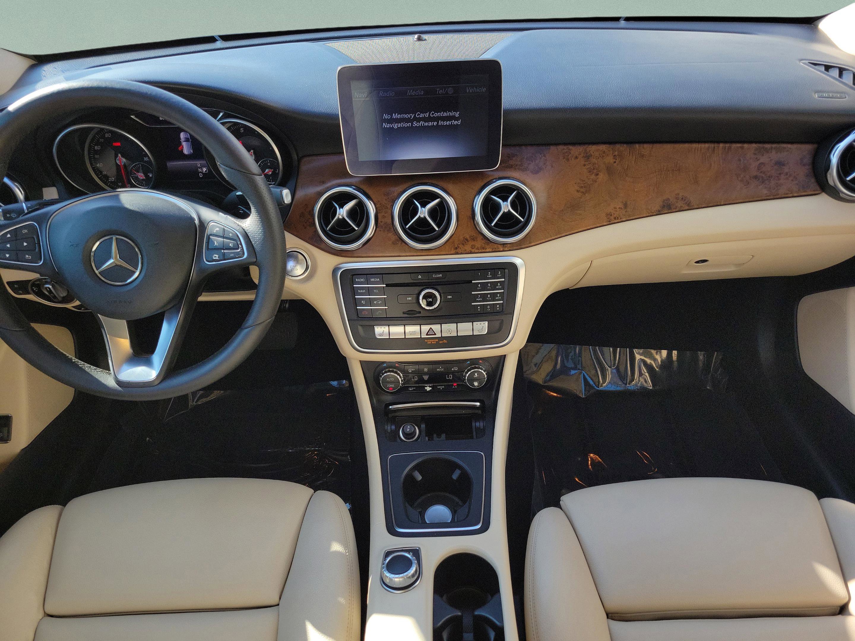 Used 2018 Mercedes-Benz GLA 250 image 11