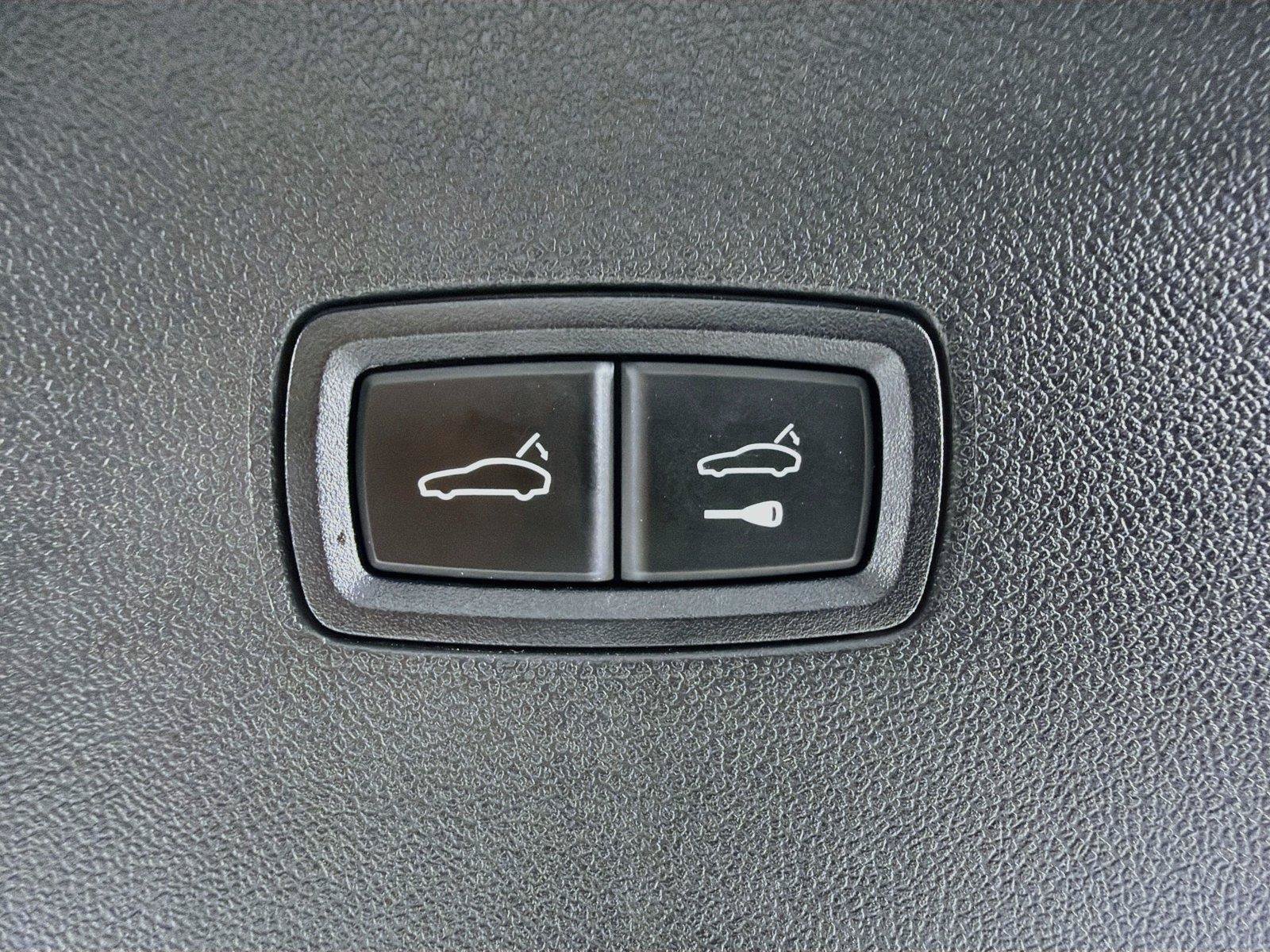 Used 2024 Porsche Cayenne Turbo GT AWD/4WD image 27