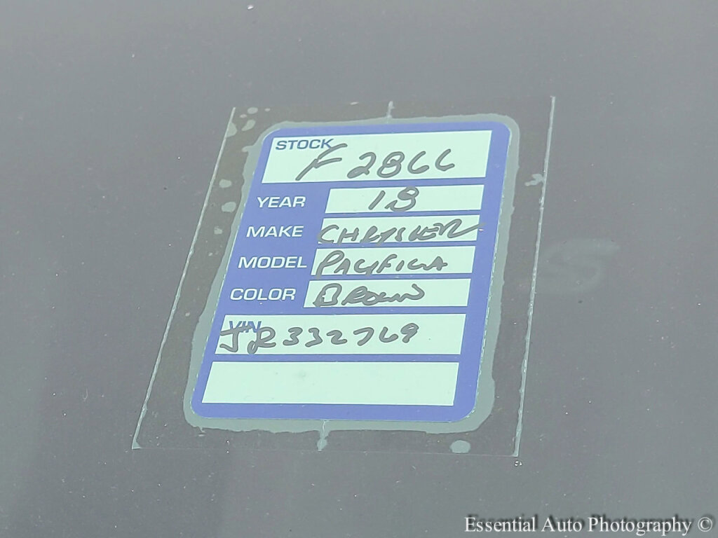 Used 2018 Chrysler Pacifica Touring Plus image 40