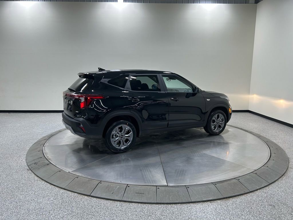New 2026 Kia Seltos LX image 4