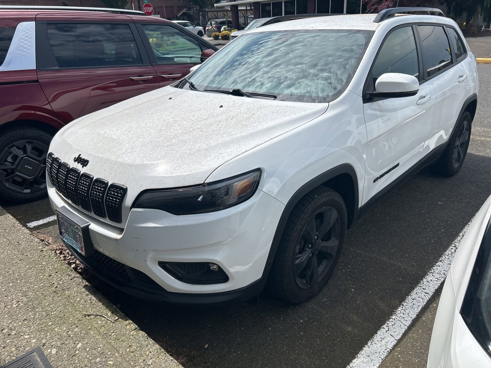 Used 2019 Jeep Cherokee Latitude Plus FWD image 1
