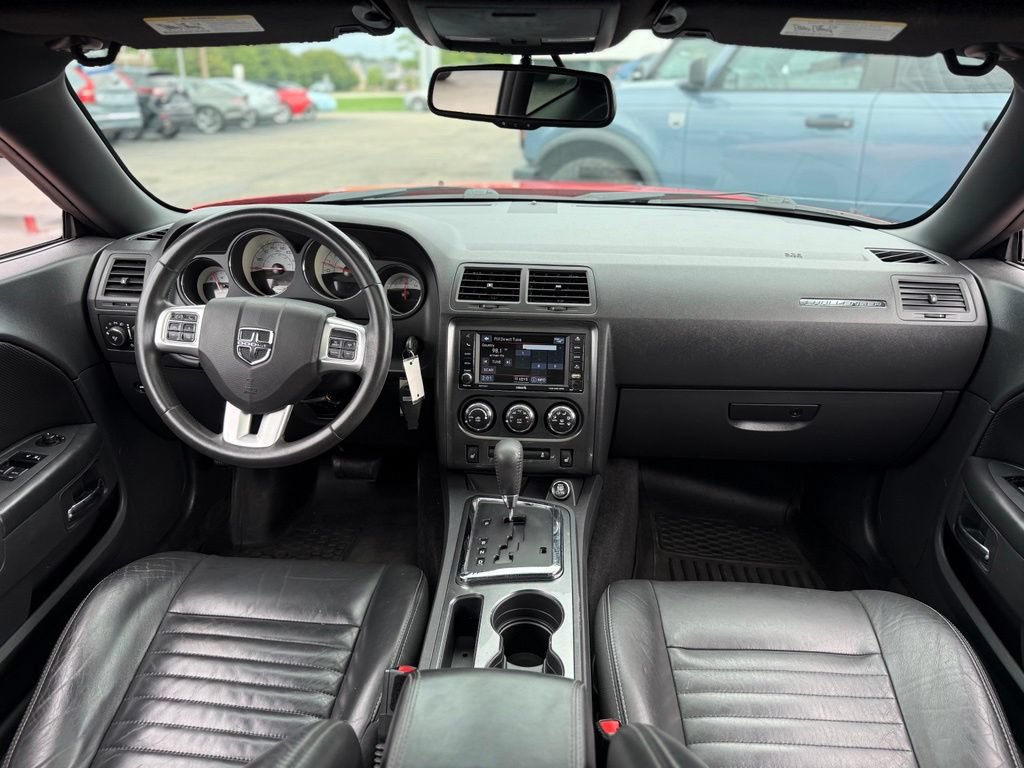 Used 2014 Dodge Challenger SXT Plus RWD image 2