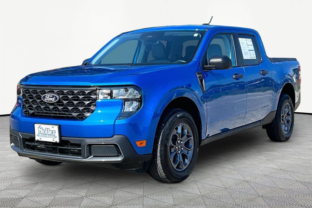 Certified 2025 Ford Maverick XLT w/ Equipment Group 302A AWD/4WD image 1