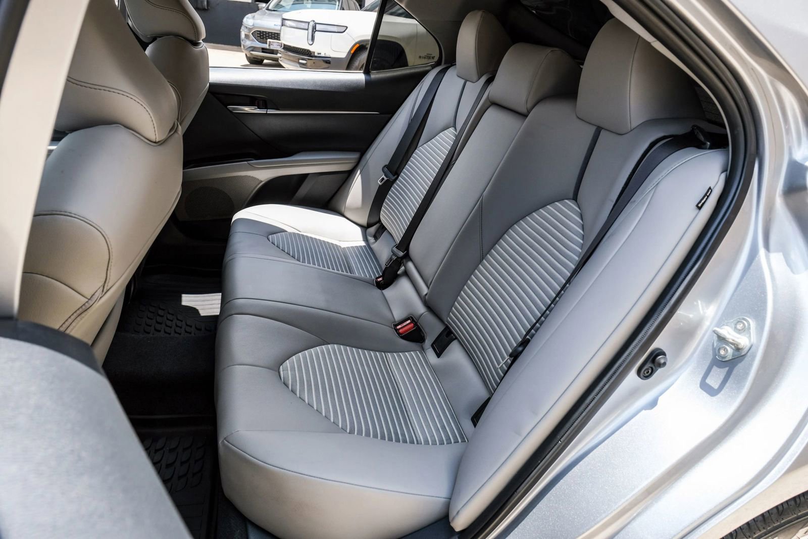 Used 2023 Toyota Camry SE FWD image 38