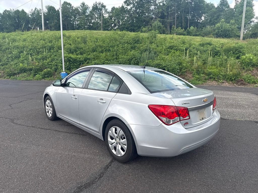 Used 2013 Chevrolet Cruze LS FWD image 7