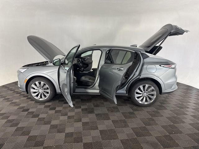 Used 2025 Buick Envista Avenir FWD image 11