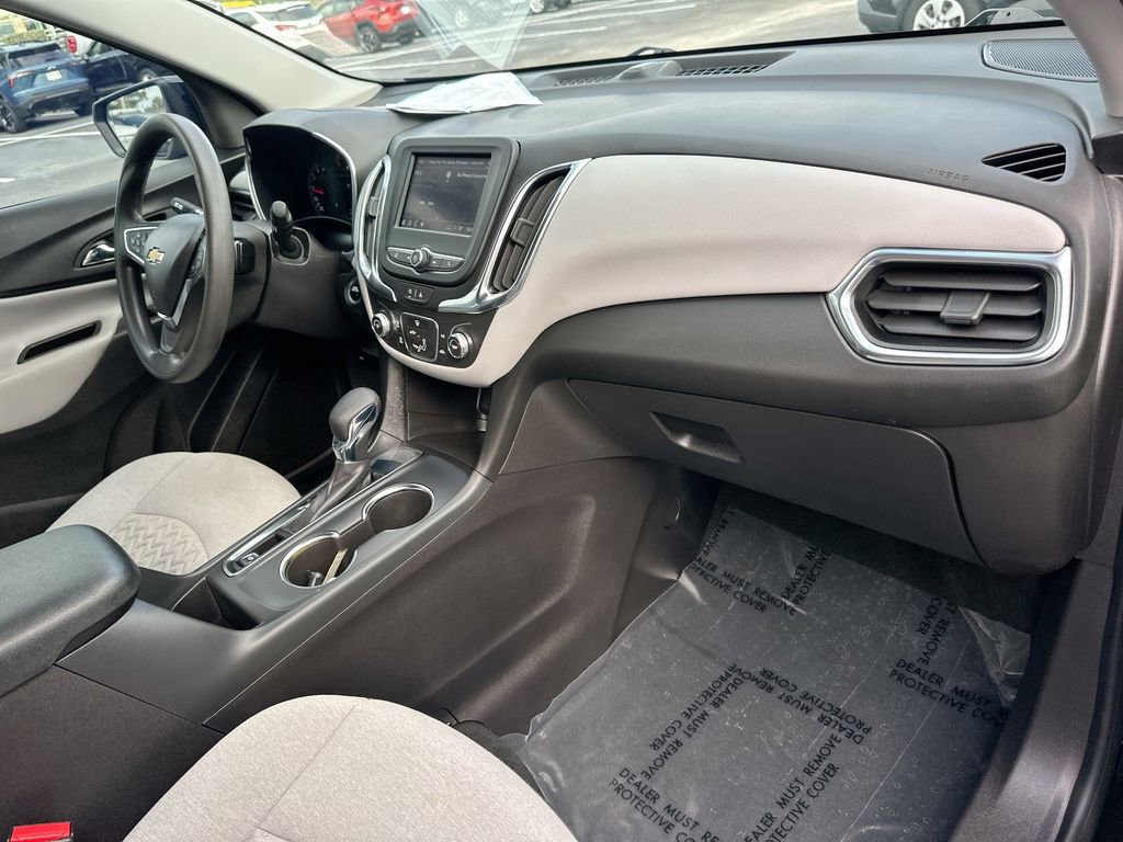 Used 2024 Chevrolet Equinox LS w/ Midnight Edition FWD image 27