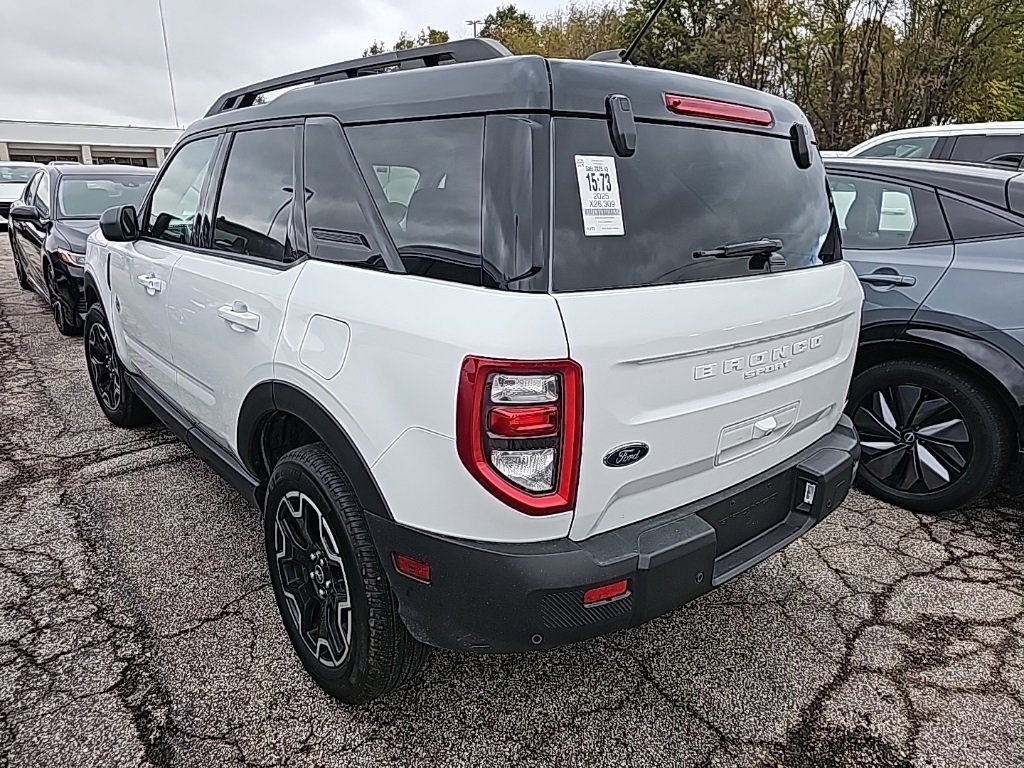 Used 2025 Ford Bronco Sport Outer Banks image 6