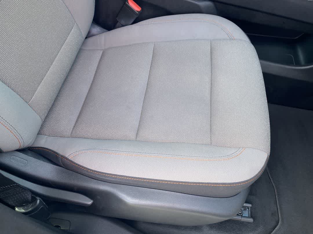 Used 2024 Chevrolet Traverse LT w/ Trailering Package FWD image 24