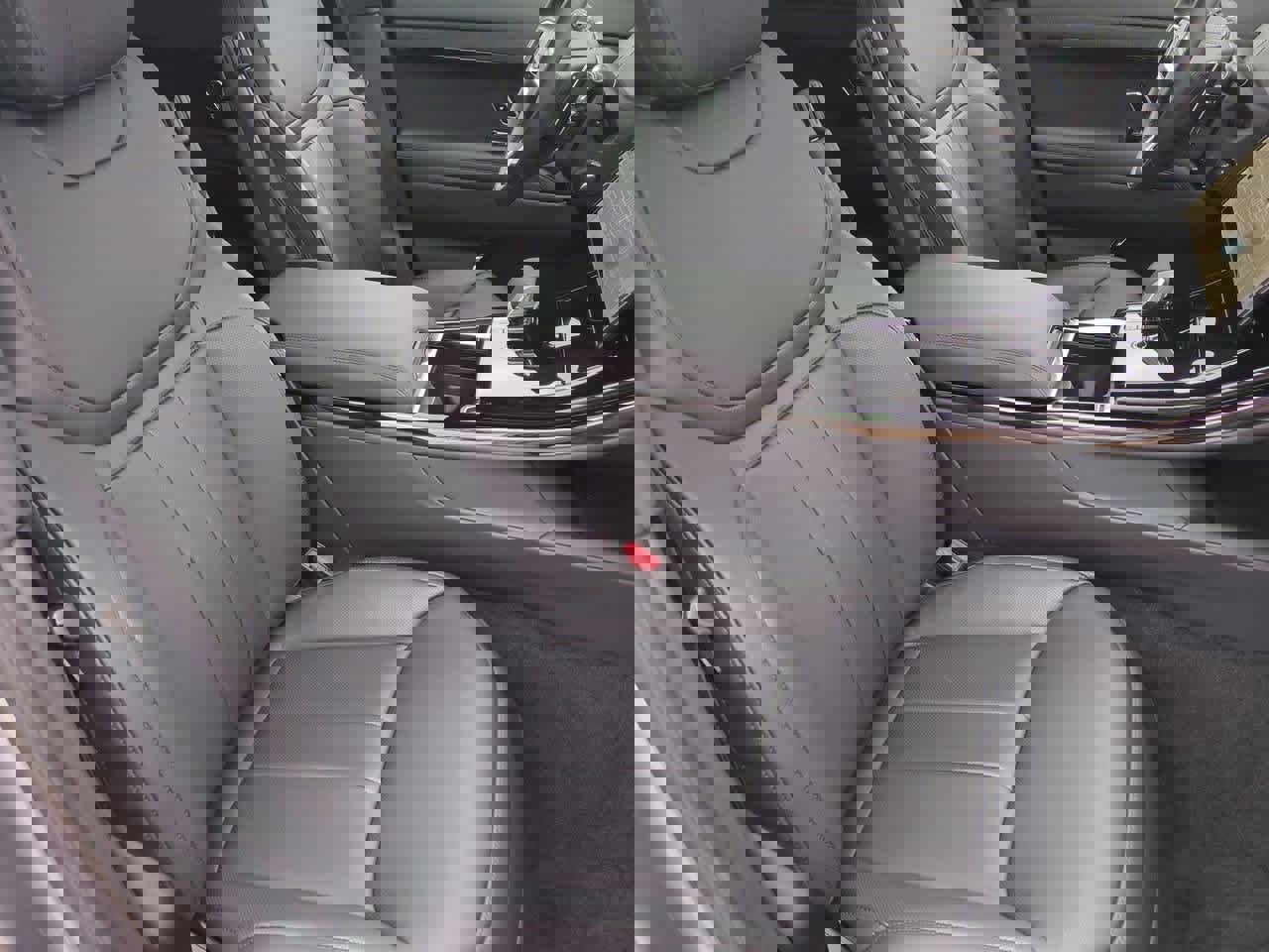 New 2025 Land Rover Range Rover Sport SE image 23