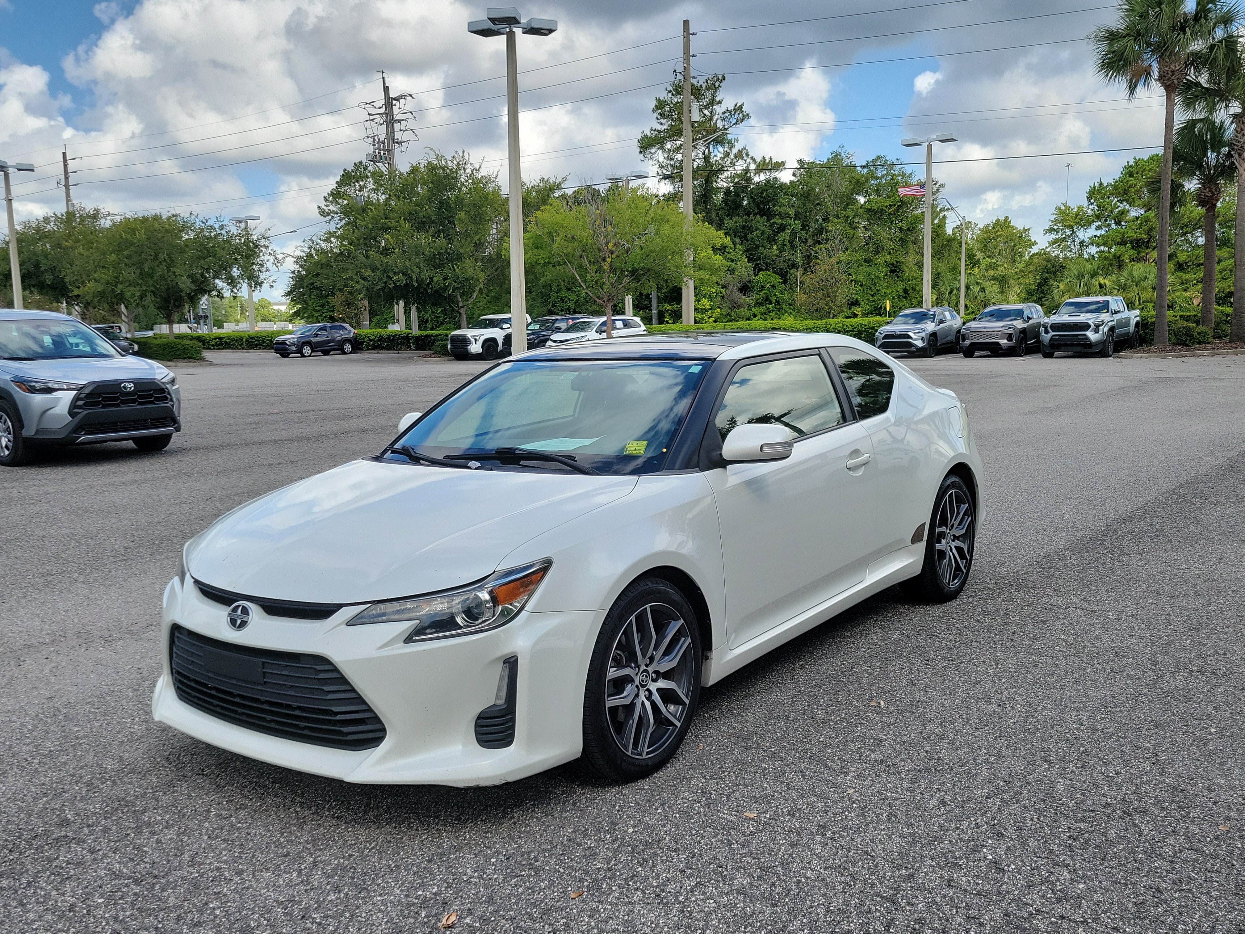Used 2015 Scion tC FWD video 1