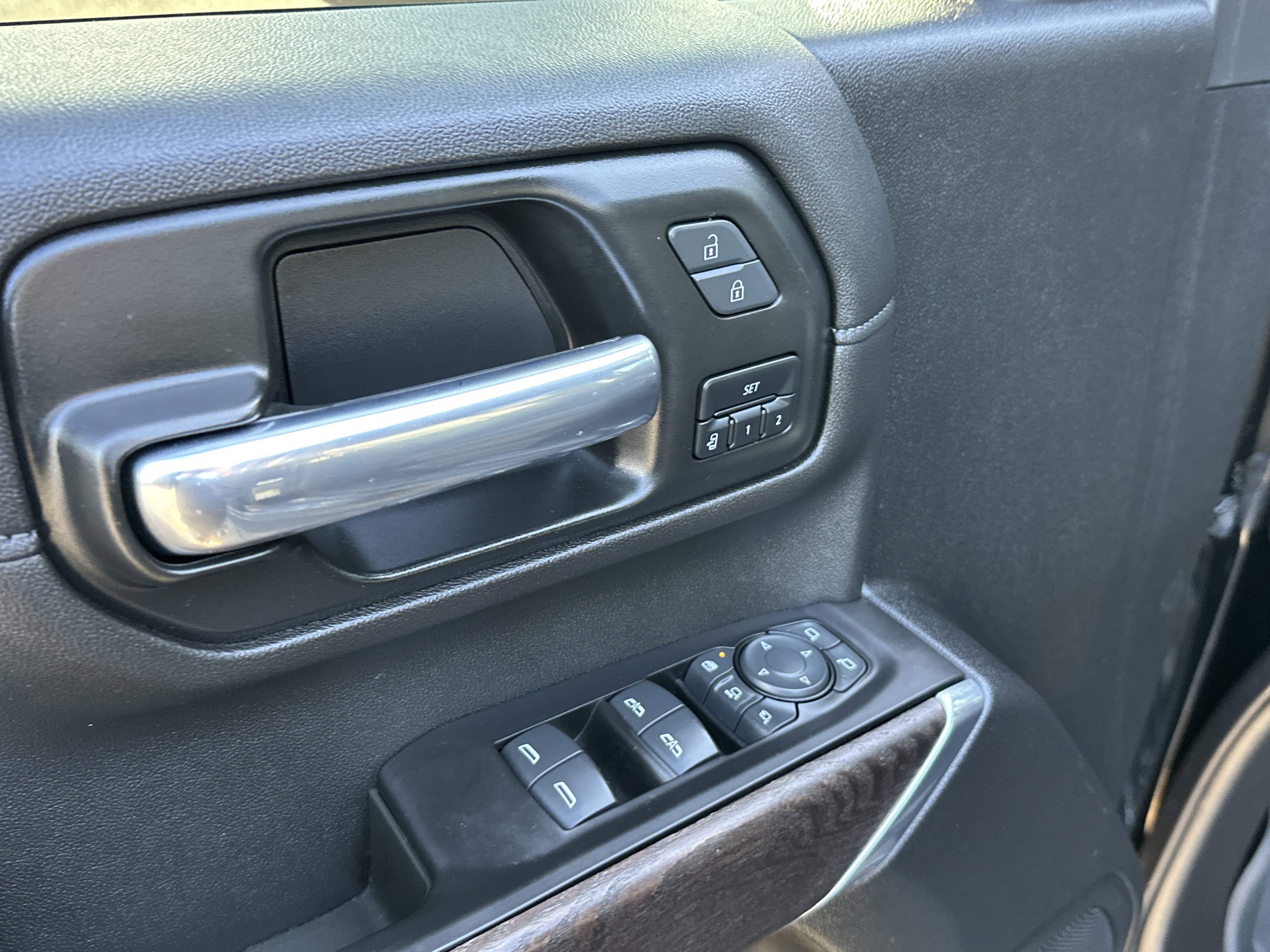 Used 2021 GMC Sierra 2500 Denali w/ Denali Ultimate Package image 15