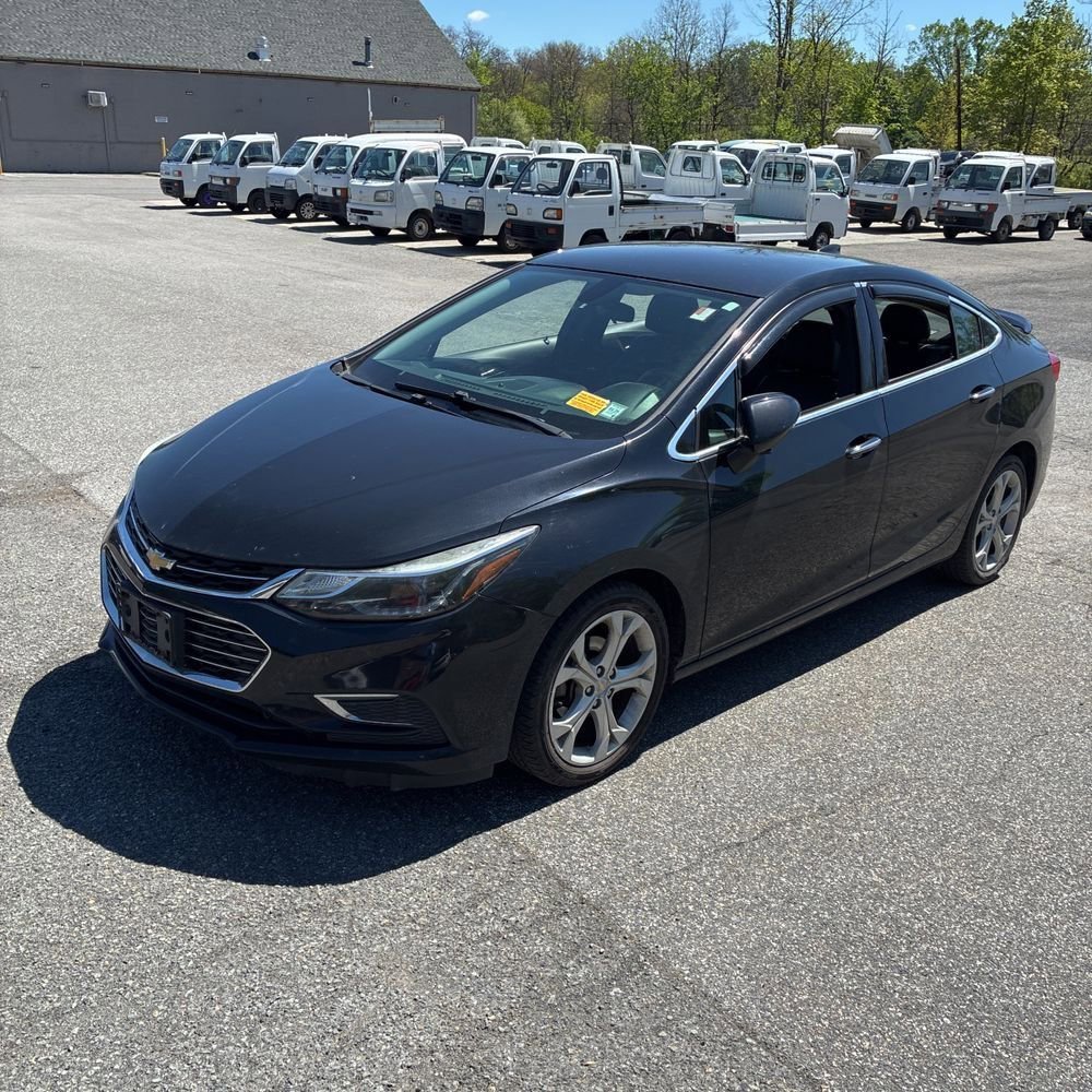 Used 2016 Chevrolet Cruze Premier FWD image 2