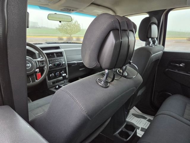 Used 2011 Jeep Liberty Sport AWD/4WD image 41