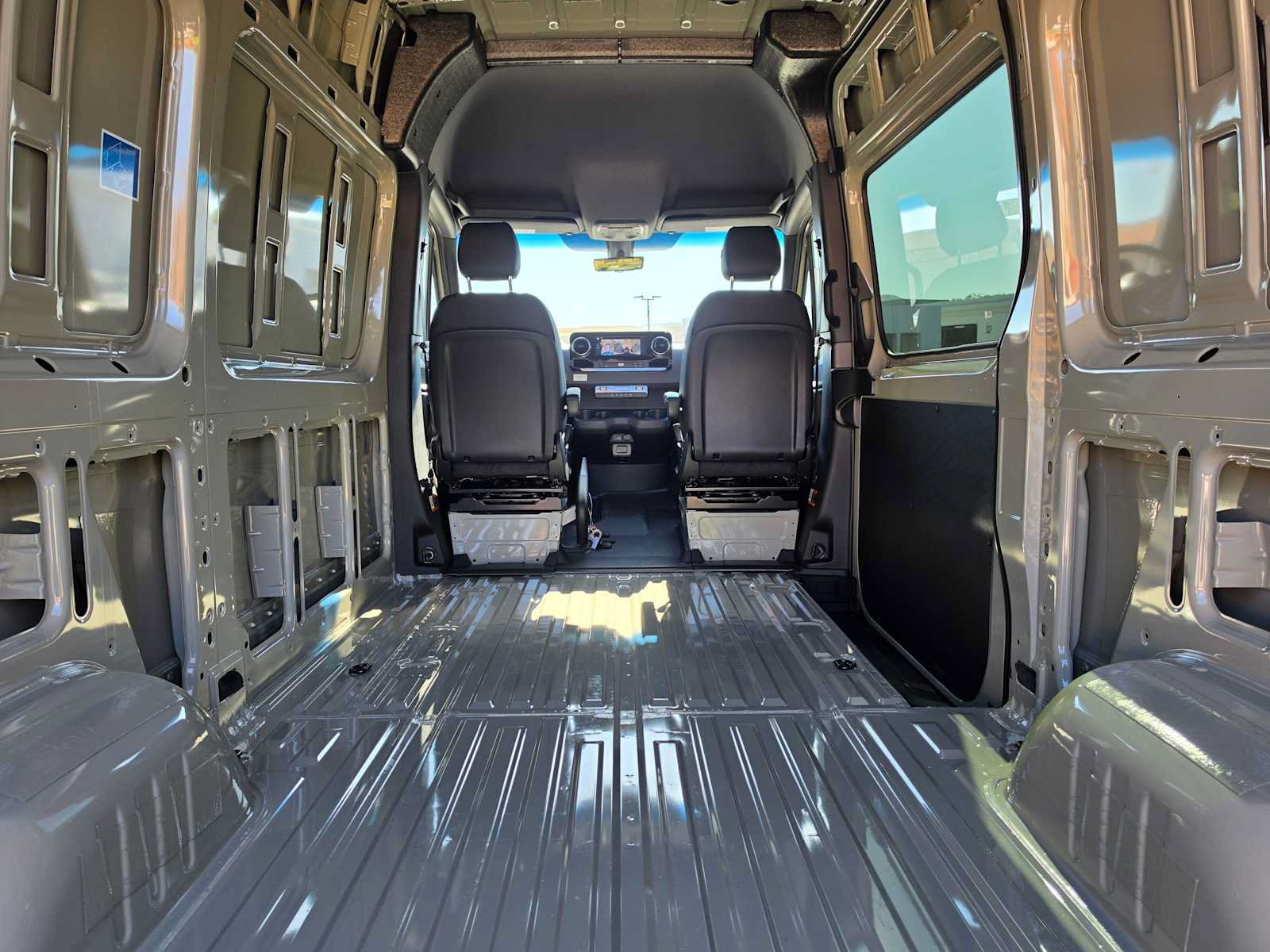 New 2026 Mercedes-Benz Sprinter 2500 image 18
