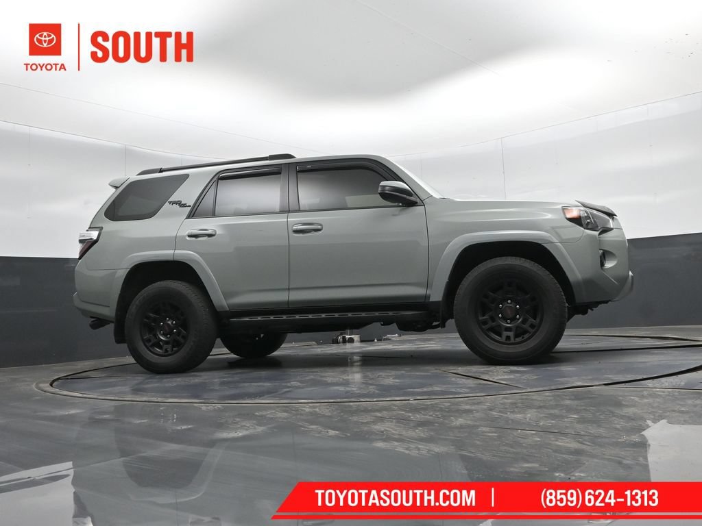 Used 2023 Toyota 4Runner TRD Off-Road AWD/4WD image 38